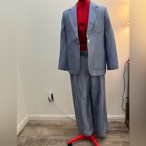 SANDRO Paris women’s suit , worn once,Blazer size 36,trousers size 38